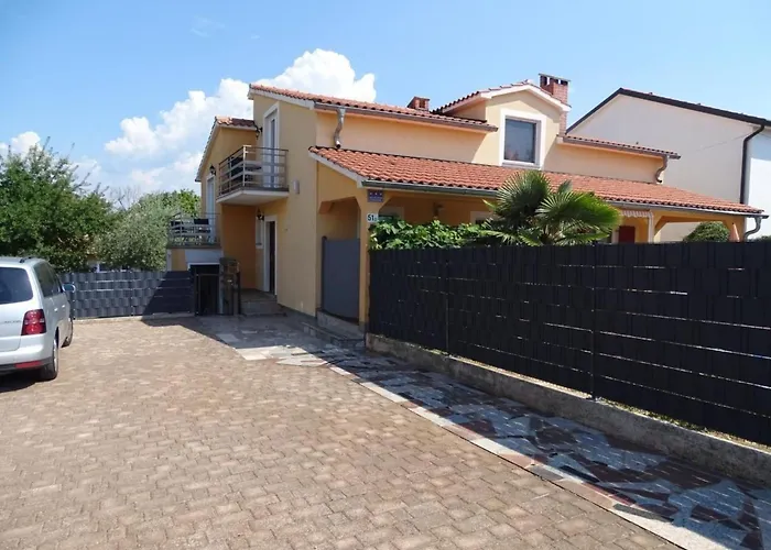 Vakantiehuis Ana By Interhome Kaštel